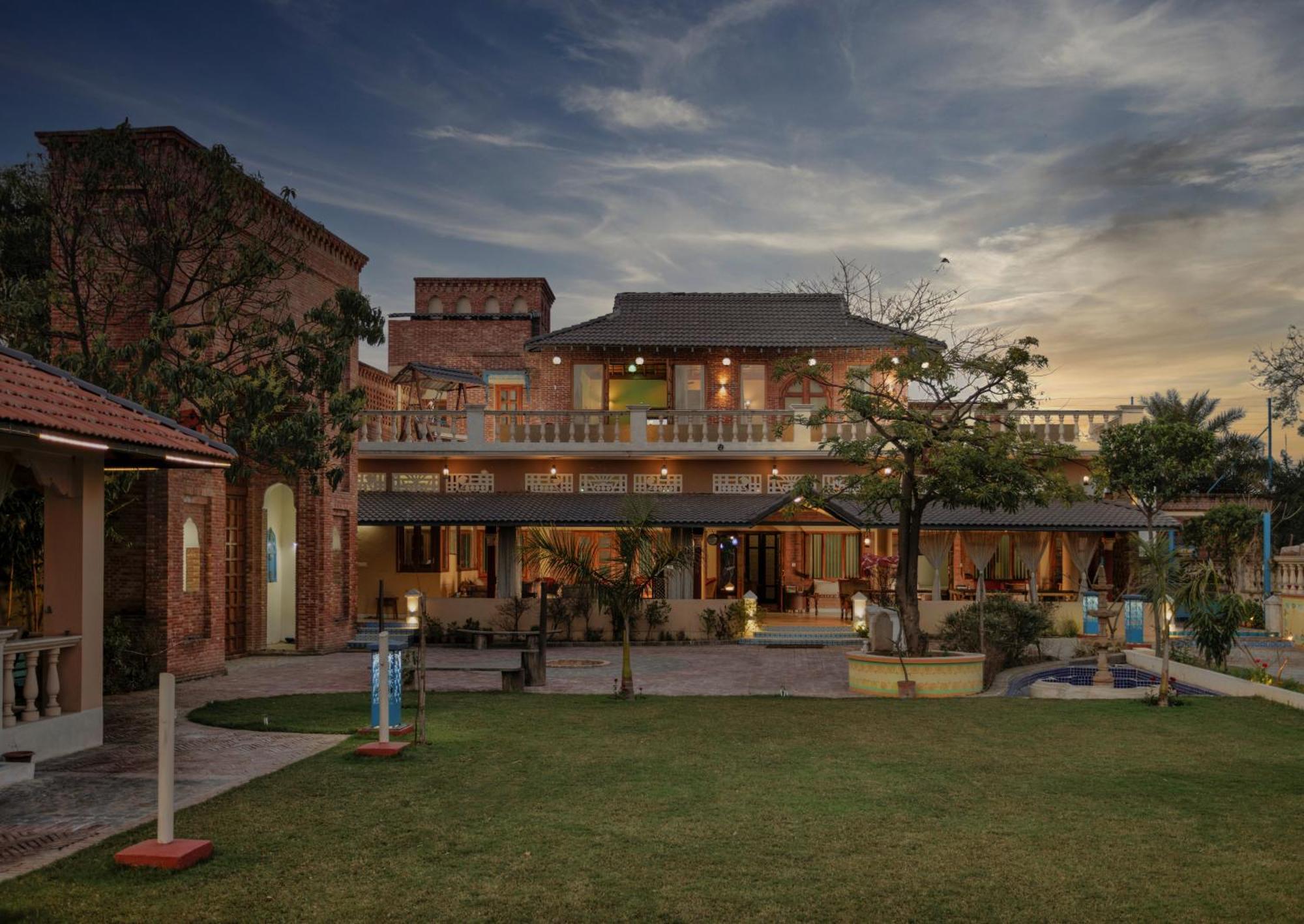 Namaste Dwaar - The Gateway To Rural India Hotel Khatauli Kültér fotó